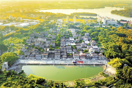蜆岡鎮(zhèn)聯(lián)登村內(nèi)華僑文化與自然生態(tài)融為一體。