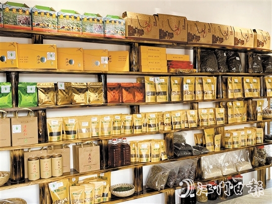 黃角山貨店成為那吉鎮(zhèn)優(yōu)質(zhì)農(nóng)產(chǎn)品的展示窗口。