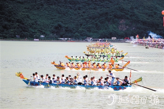 據(jù)史料記載，下川島海上龍舟賽已有115年歷史。