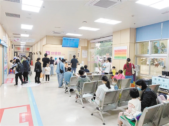 近期，我市百日咳病例有增多趨勢，以散發(fā)病例為主。