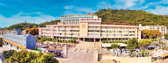 恩平市人民醫(yī)院作為本地醫(yī)療衛(wèi)生事業(yè)的“主心骨”，擁有先進(jìn)的醫(yī)療設(shè)備和高水平的醫(yī)療團(tuán)隊。