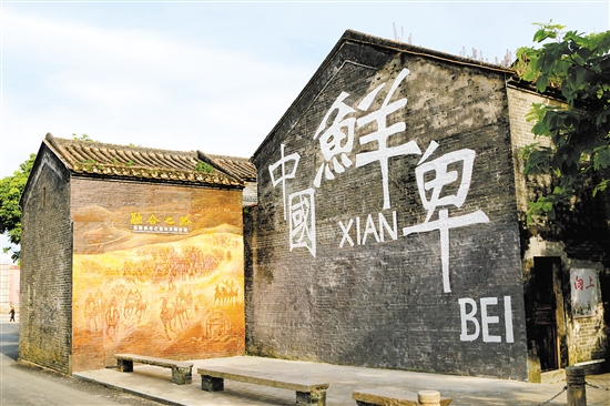 農(nóng)房風(fēng)貌品質(zhì)提升行動(dòng)為霄南村營造了特色鄉(xiāng)村文化空間。