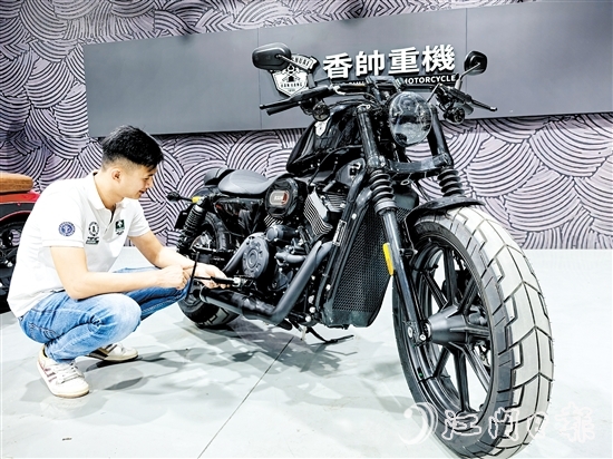 在一次次拆解組裝中，喻廣正對巡航摩托車的理解不斷加深。