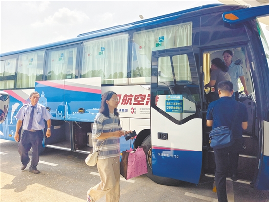 深江航空港開(kāi)通以來(lái)已運(yùn)送旅客超萬(wàn)人次。