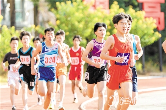 運(yùn)動(dòng)員們賽出風(fēng)格、賽出水平。