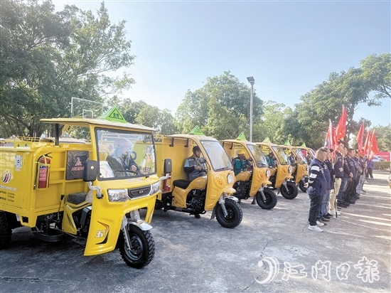目前，開平全市有67輛“小黃車”投入使用，下一步將繼續(xù)增加31輛。