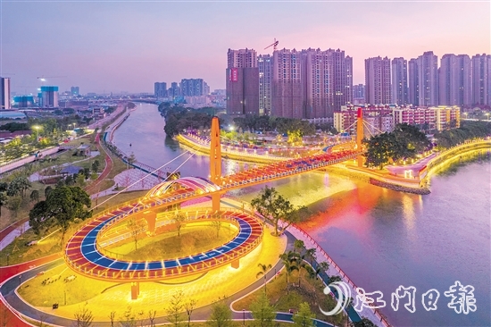 蝶變后的下沙公園，讓周圍的住戶們享受到家門口的“小確幸”，吸引了許多健身愛好者。