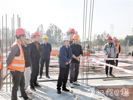 新會區(qū)安委辦派出幫扶督導組，對睦洲鎮(zhèn)在建工程開展隱患排查。