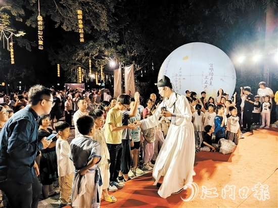 春節(jié)期間，山泉灣溫泉城將推出蛇年新春活動“大唐奇妙夜”。