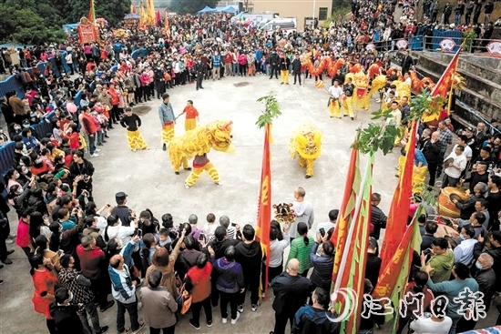 燒炮廟會是傳統(tǒng)民俗活動，往年燒炮廟會活動現(xiàn)場人氣高漲。