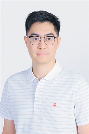 龍溪湖講堂學(xué)員、廣東華藝衛(wèi)浴實業(yè)有限公司總裁馮育羨