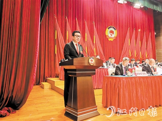 新會區(qū)政協(xié)香港聯(lián)絡(luò)組代表利承武。