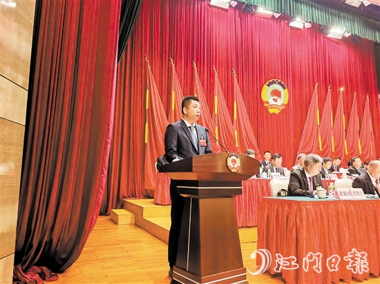 民進新會區(qū)委員會代表戴碧余。