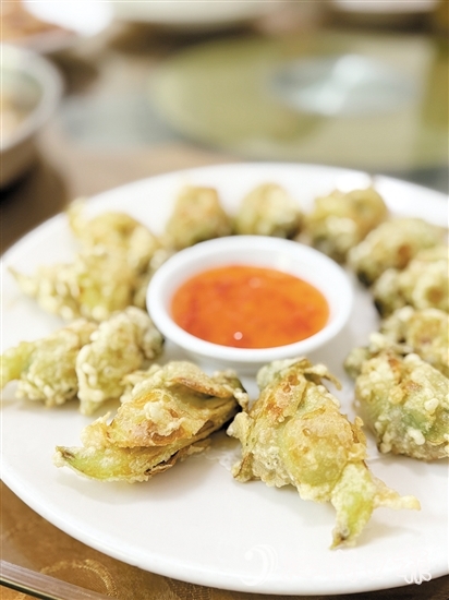 梁記山莊推出的應(yīng)季菜式“炸禾雀花”。