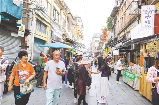 長(zhǎng)堤歷史文化街區(qū)很有歷史底蘊(yùn)，成為不少劇組取景的地點(diǎn)。