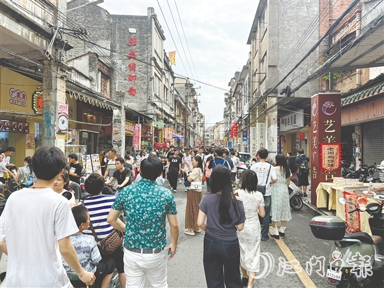 長(zhǎng)堤歷史文化街區(qū)依然是旅游熱門目的地。