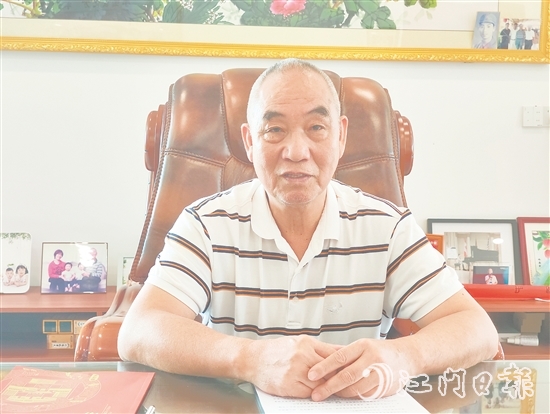 勞壽榮在企業(yè)的連鎖經(jīng)營(yíng)、平臺(tái)化轉(zhuǎn)型、大健康服務(wù)等領(lǐng)域開辟出創(chuàng)新之路。