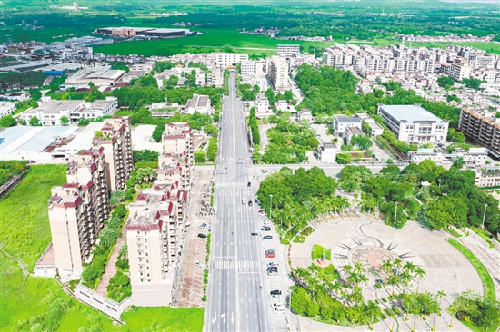 水步鎮(zhèn)以廣東省新型城鎮(zhèn)化標準化示范點建設為抓手，全面提升鎮(zhèn)圩人居環(huán)境品質。