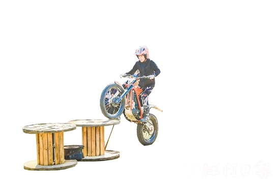 鶴山市已成功舉辦七屆“鶴騎士”機(jī)車節(jié)活動。鶴山宣傳部供圖