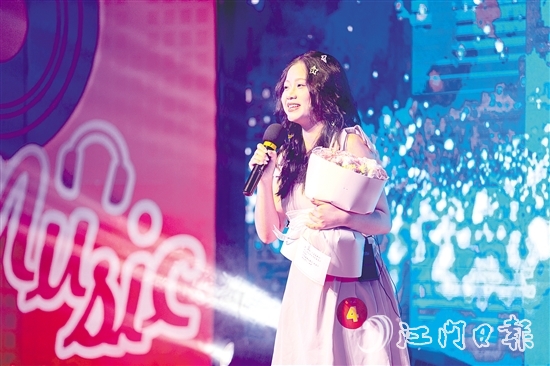 參賽選手深情演繹，展現(xiàn)了勞動者風(fēng)采。