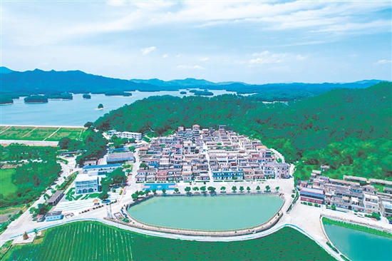 “十四五”規(guī)劃期間，我市投入各項移民資金3.29億元，建成開平市馬岡鎮(zhèn)六圩村等水庫移民美麗家園特色村。
