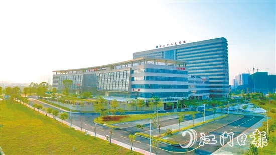 鶴山市人民醫(yī)院新院區(qū)已投入使用。
