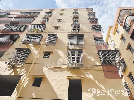 ▲西門社區(qū)老舊小區(qū)改造項(xiàng)目作為恩平全市首個(gè)示范標(biāo)桿項(xiàng)目，獲得各界充分肯定。