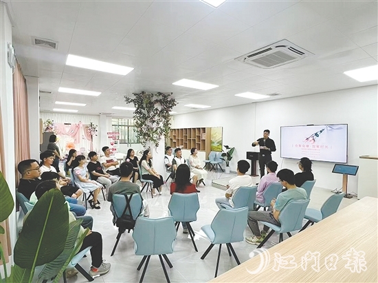 2025年5月，占地300平方米的“青年聯(lián)誼活動(dòng)空間”正式啟用。