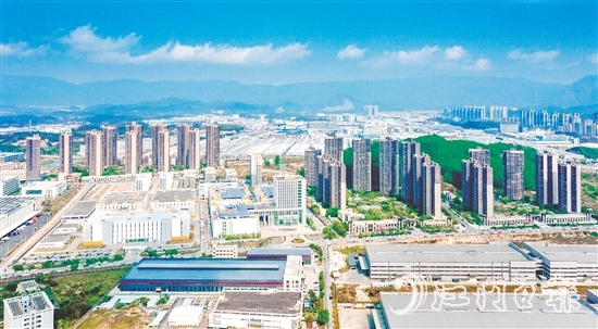 鶴山工業(yè)城（共和鎮(zhèn)）園區(qū)俯瞰圖。