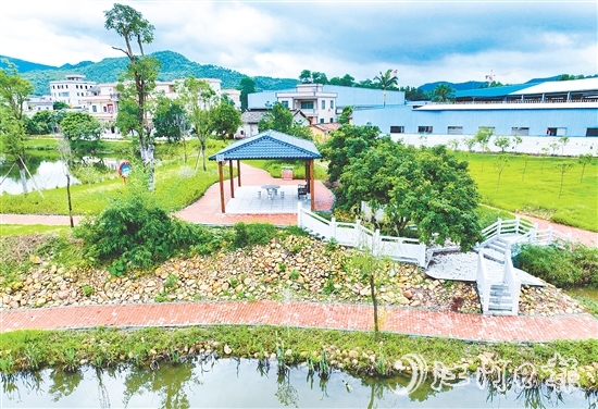 址山鎮(zhèn)云東村好人公園。