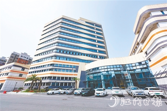 共和鎮(zhèn)新建的鶴山工業(yè)城養(yǎng)老服務(wù)中心。