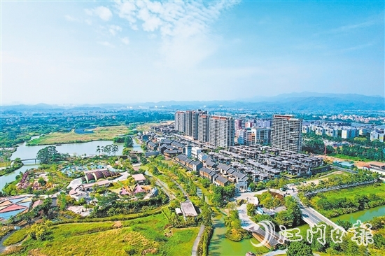 古勞鎮(zhèn)雙橋村對接華僑城古勞水鄉(xiāng)景區(qū)發(fā)展魚耕農(nóng)旅項目，助力鄉(xiāng)村發(fā)展。麥和幸