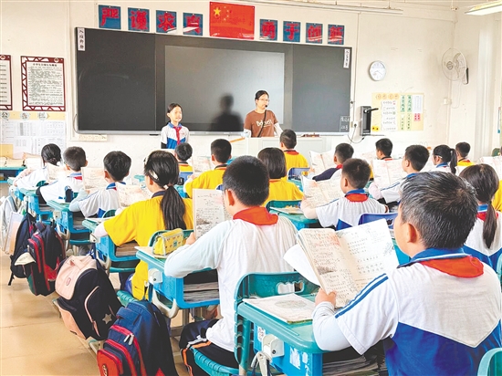 比賽中，各班課堂秩序井然。