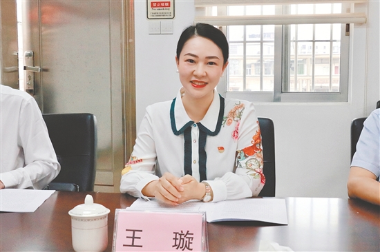 五邑大學(xué)科技處副處長(zhǎng)、副教授王璇