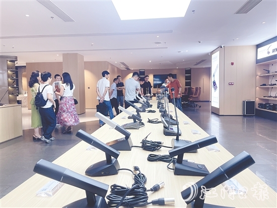 海天電子新建的科研樓將為恩平演藝裝備產(chǎn)業(yè)的科普研究工作提供新陣地。