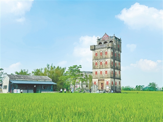 圖為開(kāi)平碉樓自力村景區(qū)。