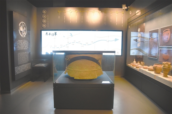 恩平市博物館的鎮(zhèn)館之寶——恩平大帽鼓銅鼓。