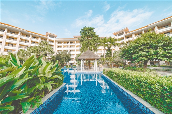 冬日，在一池溫泉中洗去疲憊。