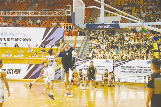 恩平籃協(xié)積極主辦、承辦和協(xié)辦各類籃球賽事，展示了恩平良好的籃球氛圍和辦賽能力。