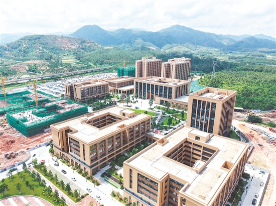 廣州軟件學(xué)院江門校區(qū)鳥瞰圖。