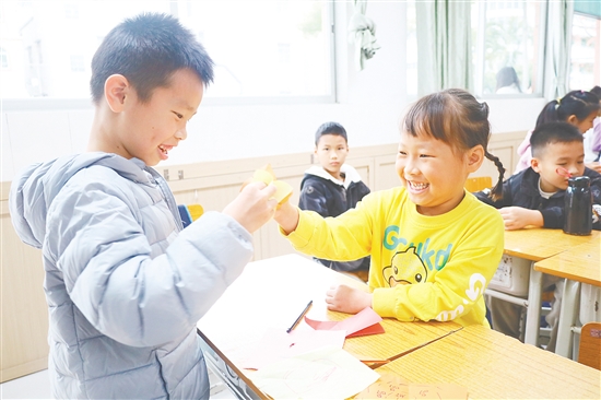 江海區(qū)“小小候鳥修煉營”讓孩子們快樂成長(zhǎng)。