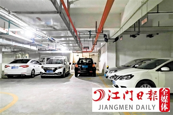 產權車位買賣交易手續(xù)與商鋪的交易手續(xù)一樣。