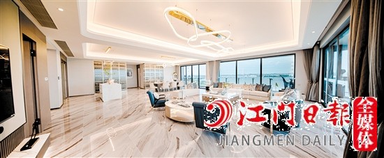 碧桂園濱江灣建筑面積約346平方米“大平層”產(chǎn)品實(shí)景圖。
