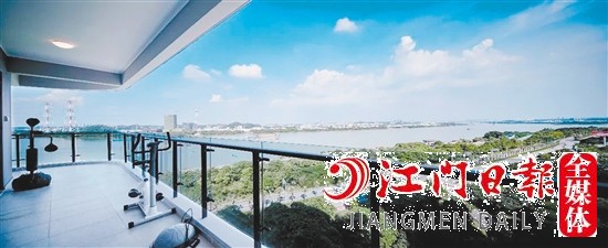 碧桂園濱江灣建筑面積約346平方米大平層。