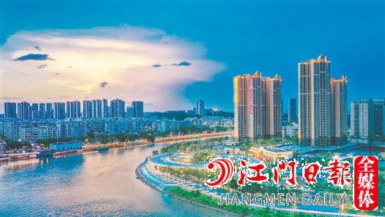 江門河一河兩岸盡顯繁華。