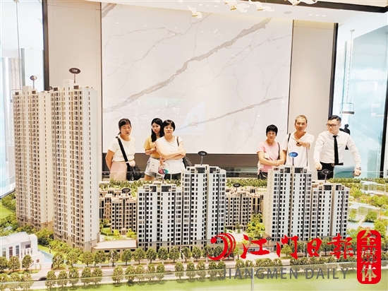 7月全市一手住宅成交2216套，環(huán)比、同比均有下跌。