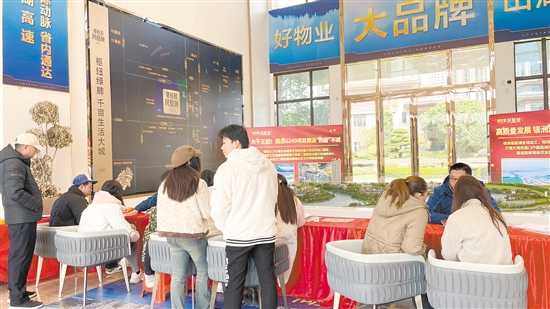 交付現(xiàn)場。