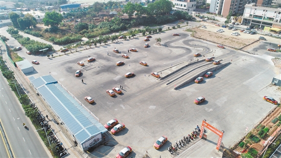 擬收儲位于蓬江區(qū)雙龍地段武警支隊(duì)東南側(cè)地段地塊作為政府儲備地。