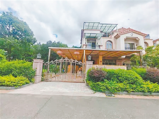 位于鶴山市址山鎮(zhèn)的一套別墅起拍總價僅78萬元。