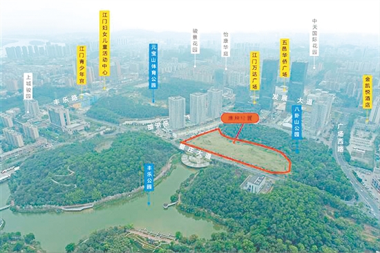 蓬江區(qū)篁莊大道南側(cè)、蓬江萬達(dá)廣場(chǎng)北側(cè)地塊位置優(yōu)越。